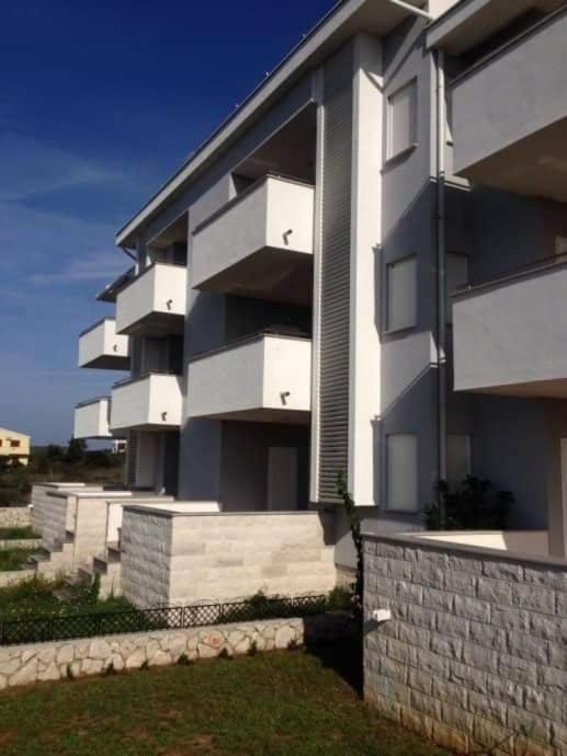 Islando 3 Apartment Novalja Ngoại thất bức ảnh